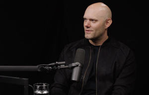 Lack of Patience Changes the Outcome